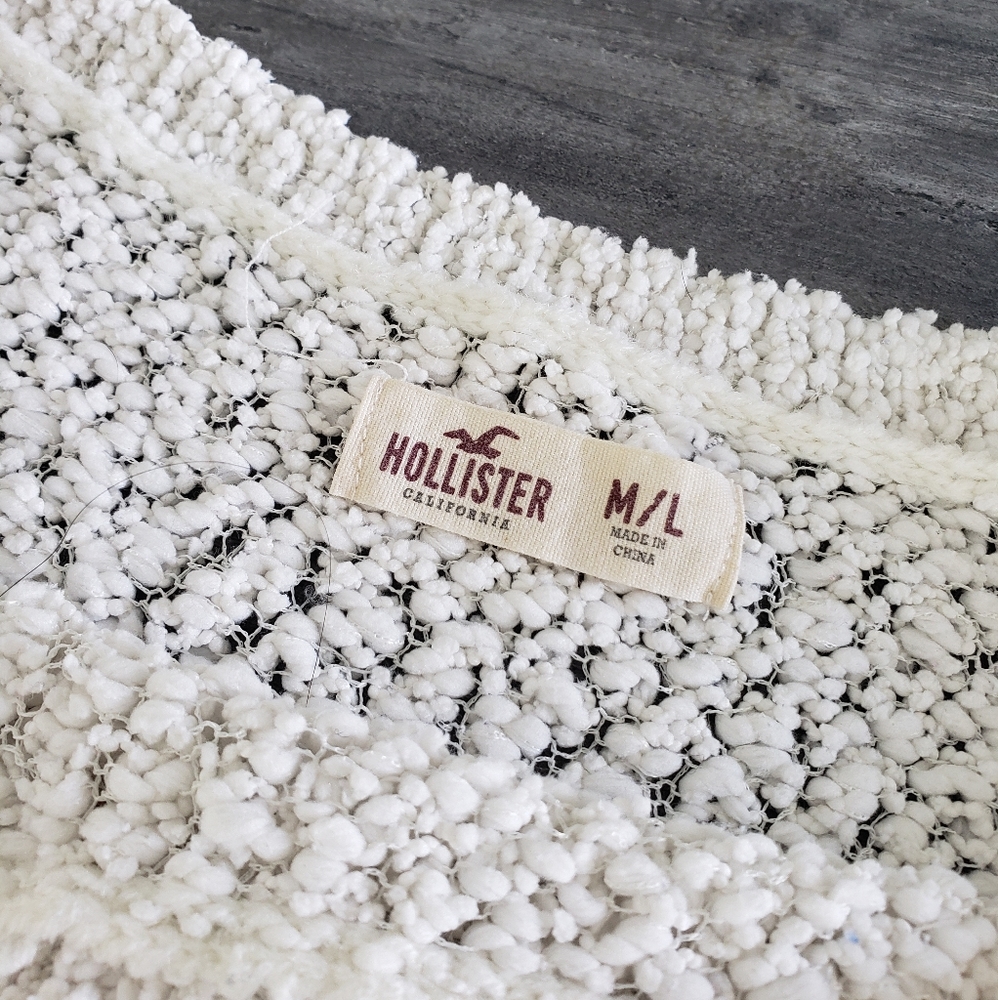 White Hollister Oversized Sweater Long Sleeve - Picture 3 of 3